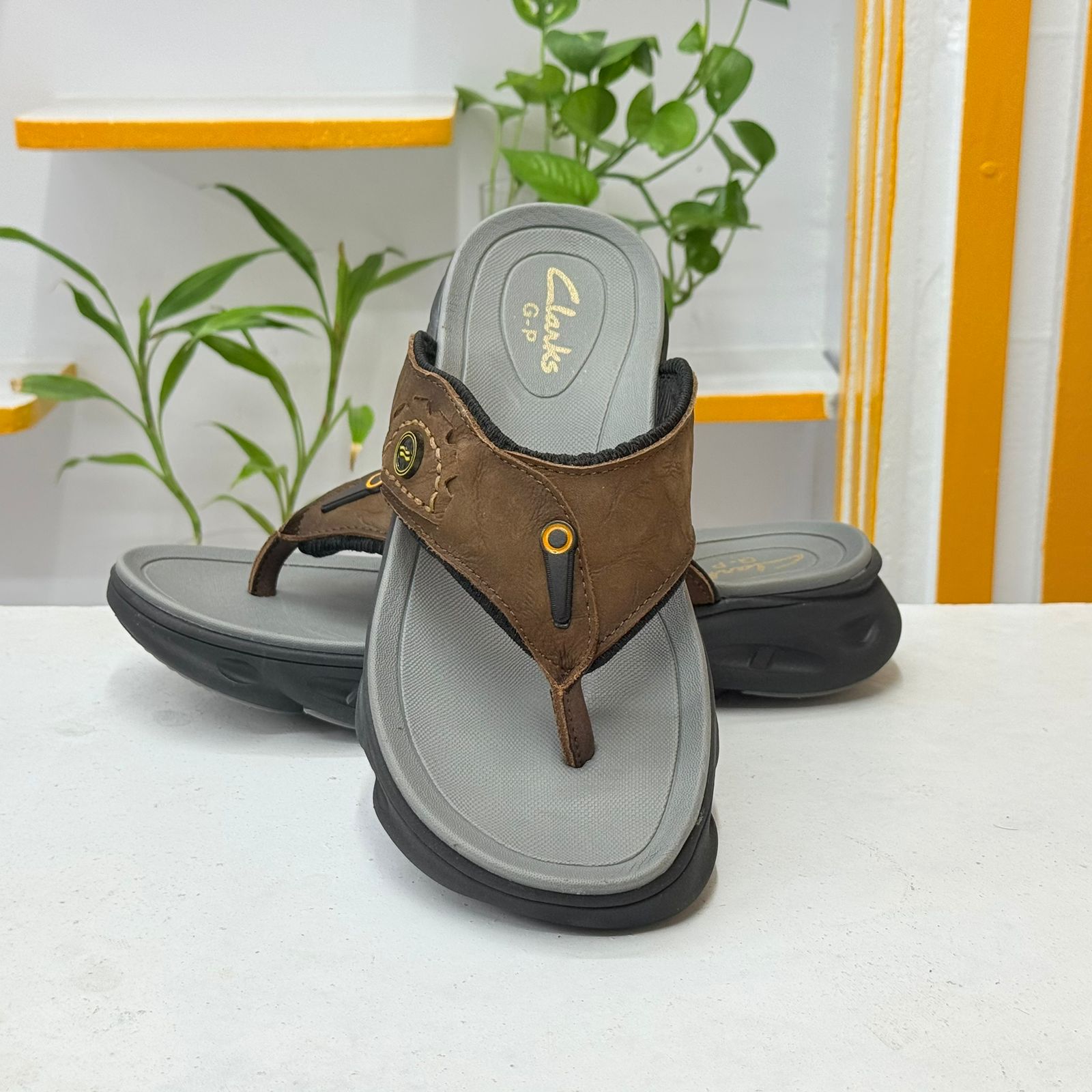 Sandal shoe (051 C)